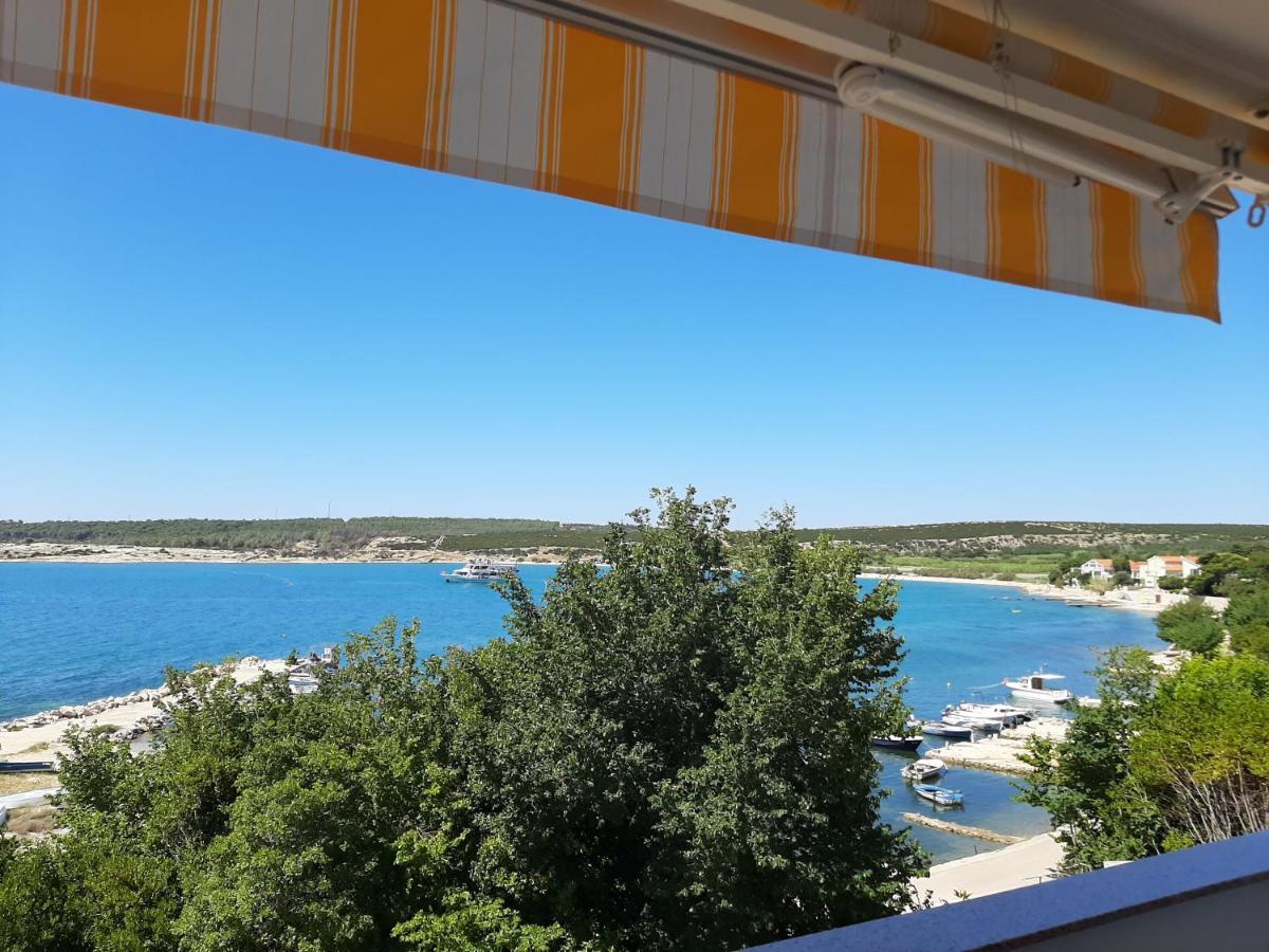 Apartments Nikola Caska Новаля Екстер'єр фото